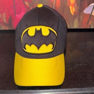 NWOT BATMAN Superhero Logo Cap - Black and Yellow adjustable